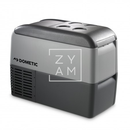 Nevera y congelador portátil Dometic Coolfreeze CDF 26 para caravanas, compacta y eficiente.