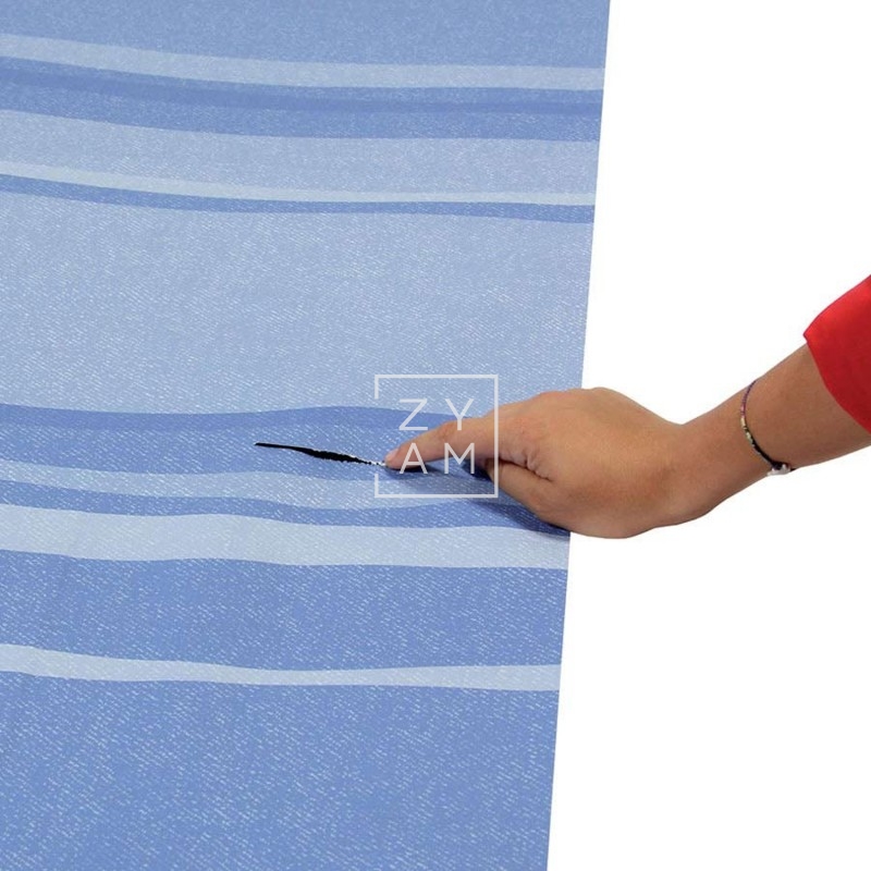 Kit de reparación Fiamma Repair Kit Plus con tiras adhesivas de PVC para lonas de toldos.