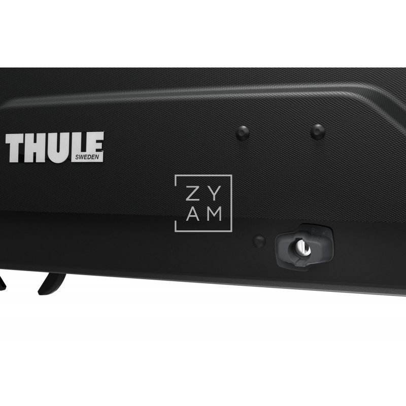 Baúl de techo Thule Force XT L 450L, diseño aerodinámico y apertura DualSide.