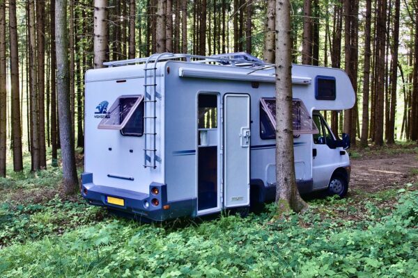 Accesorios para autocaravanas necesarios en 2025